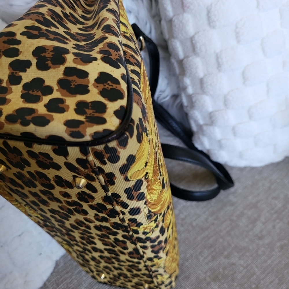 GIANNI VERSACE BAROQUE LEOPARD SHOULDER..Authentic.. - Picture 15 of 16